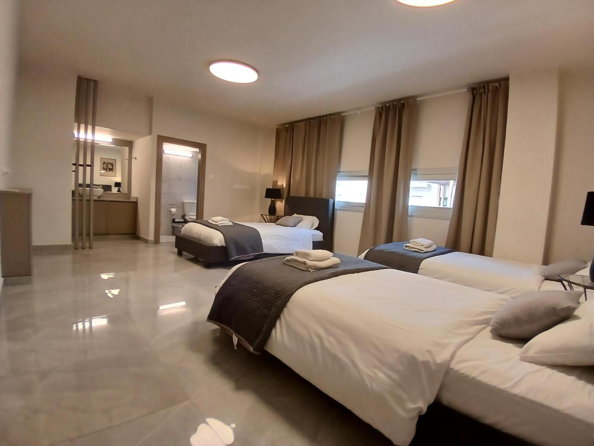 Georgiana Suites Larnaca Dış mekan fotoğraf