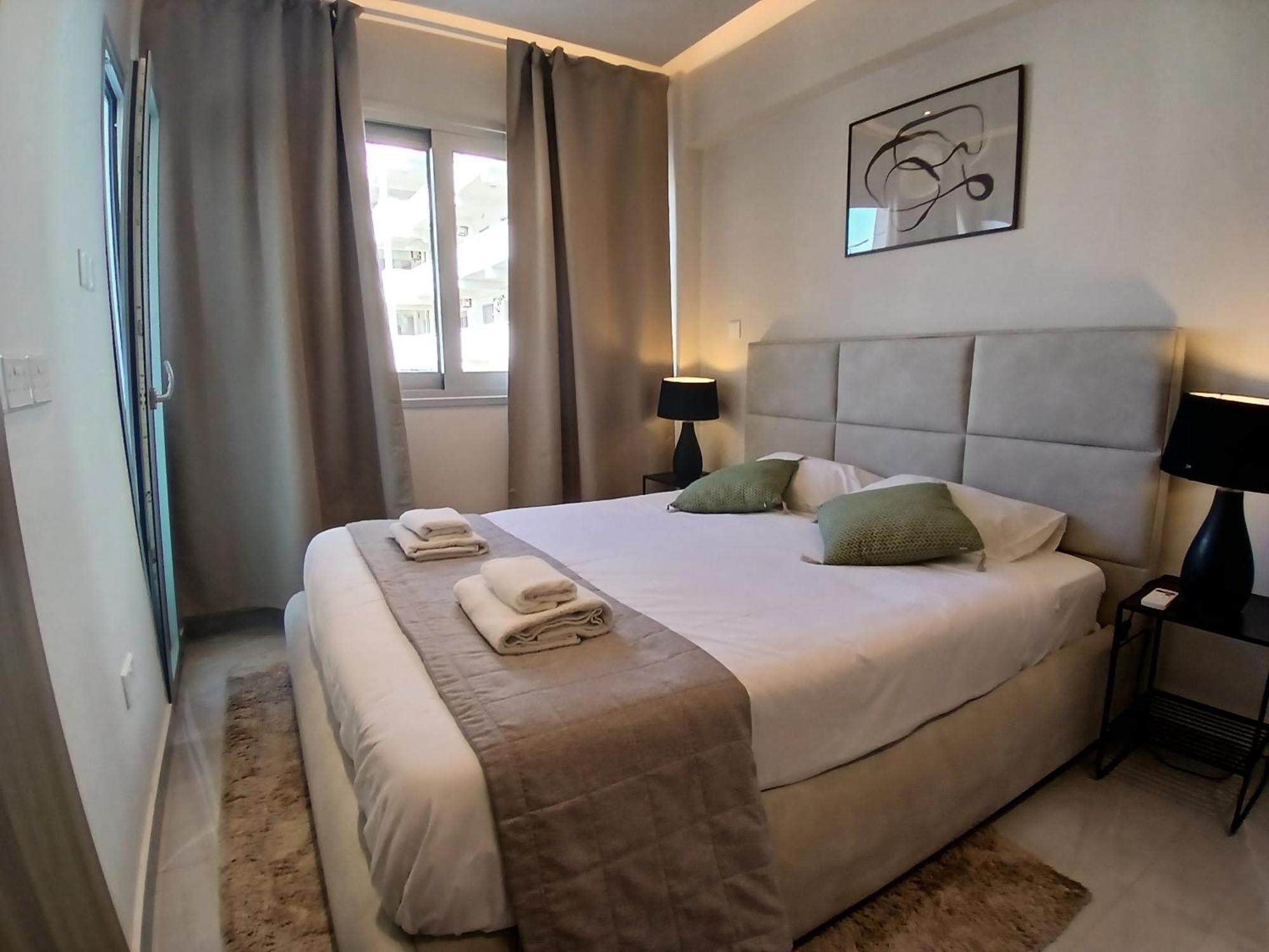 Georgiana Suites Larnaca Oda fotoğraf